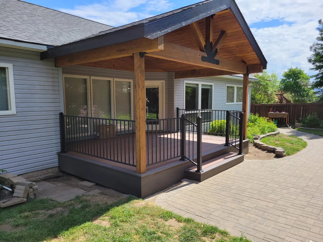 Brown deck with nice tongue and grove cover.